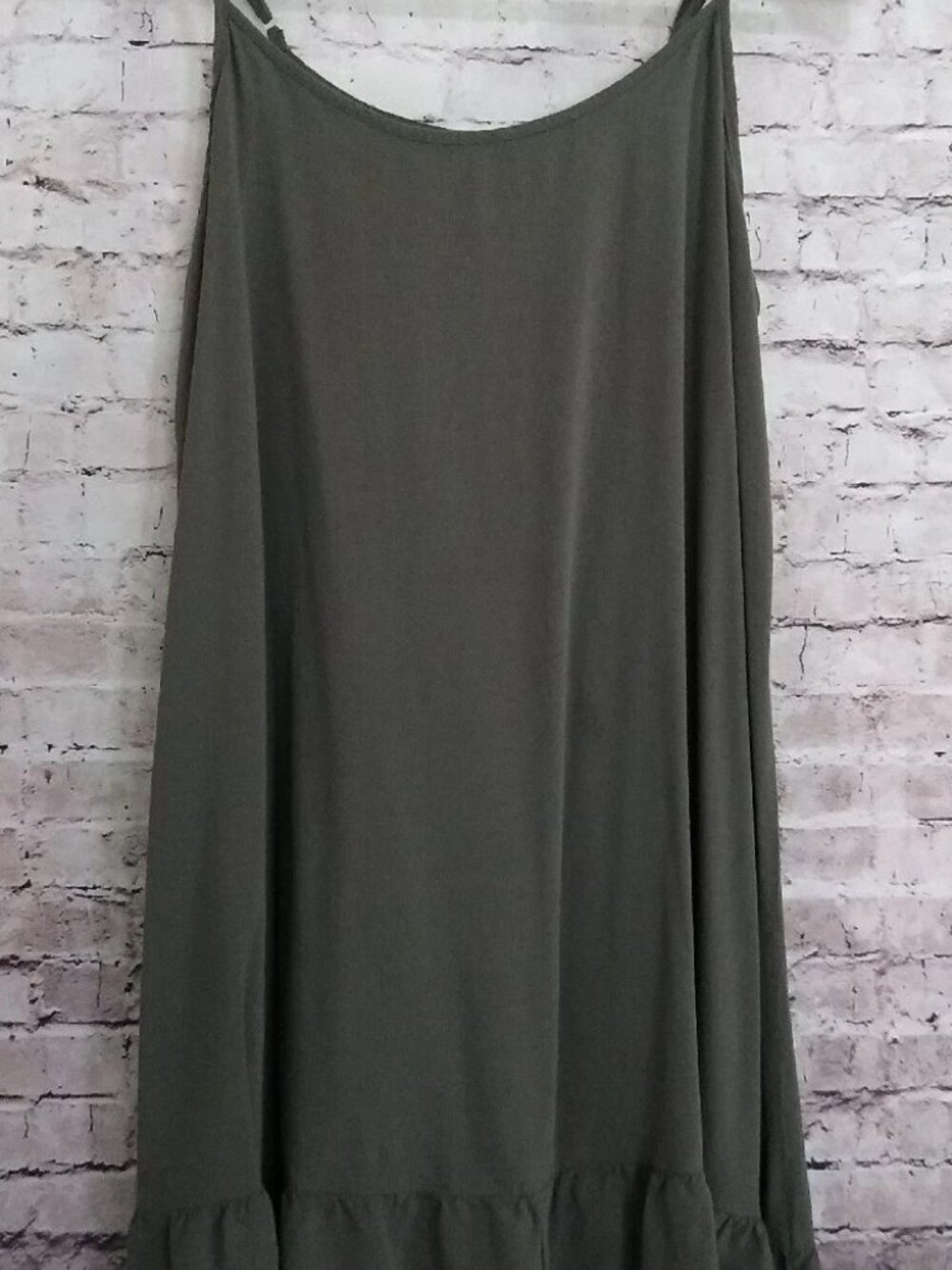 Wild Fable Olive Green Ruffle Hem Cami Tank Top Size Small - Picture 7 of 9